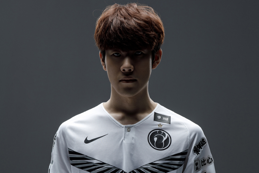 T.c — Passion UA 的新教练；