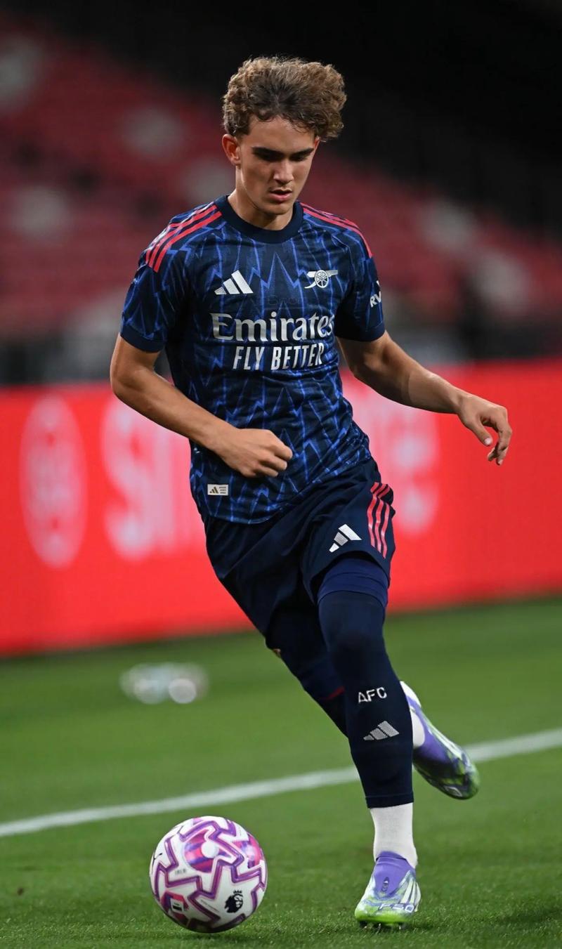 LPL春季赛常规赛今日首发名单：Flandre回归首发