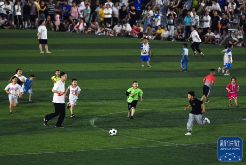 369经历：从汽修到给奶奶买房，LPL第一上单的“逆袭”人生