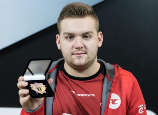 Homme：把芮尔和沙皇一起放出来是我的锅，没拿大满贯是我没做好