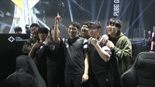 佛山GK遗憾止步2025王者荣耀挑战者杯半决赛